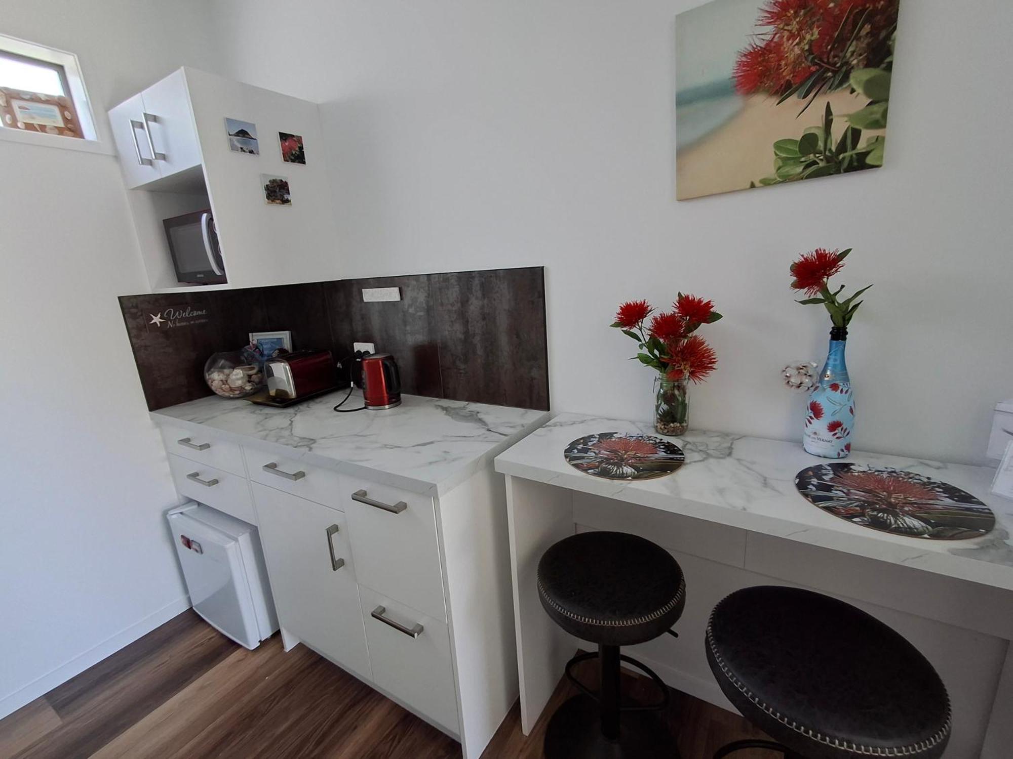 Papamoa Beach, Pohutukawa Deluxe Studio, On Hugoway المظهر الخارجي الصورة