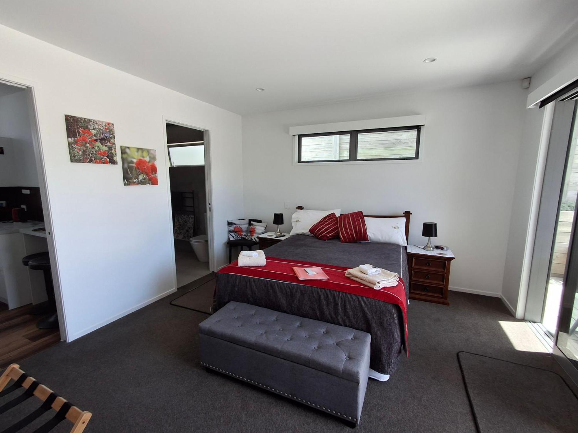 Papamoa Beach, Pohutukawa Deluxe Studio, On Hugoway المظهر الخارجي الصورة